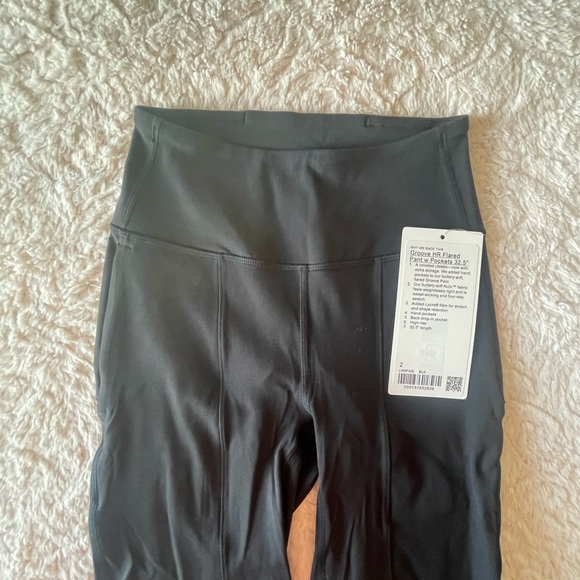 Lululemon Groove HR Flared Pant w/ Pockets - Picture 3 of 7